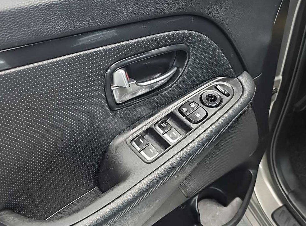 기아 카렌스 1.7 VGT 노블레스 사진 17