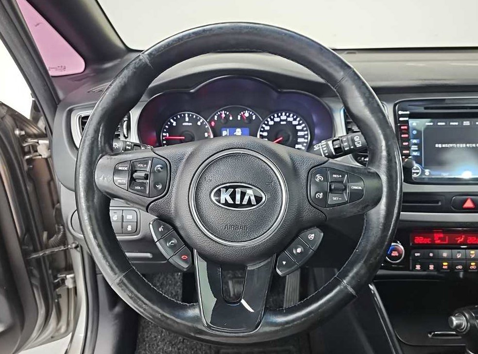 기아 카렌스 1.7 VGT 노블레스 사진 9