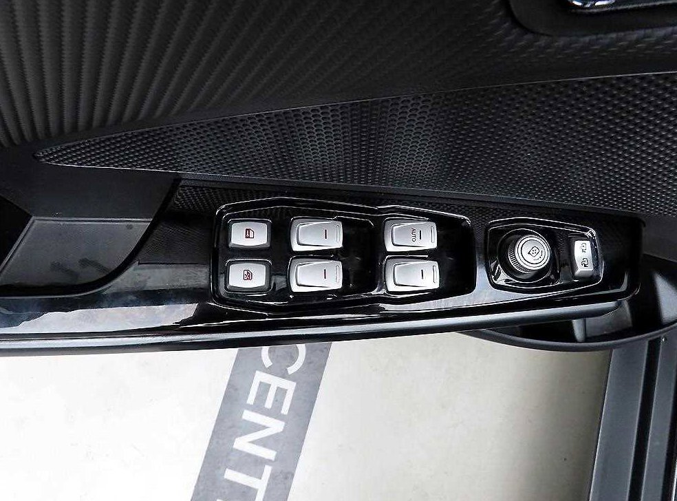 KG모빌리티(쌍용)  티볼리 디젤 4WD 1.6 LX 사진 11