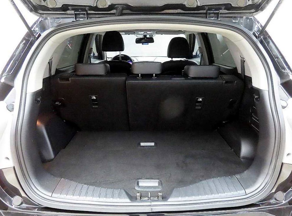 KG모빌리티(쌍용)  티볼리 디젤 4WD 1.6 LX 사진 18