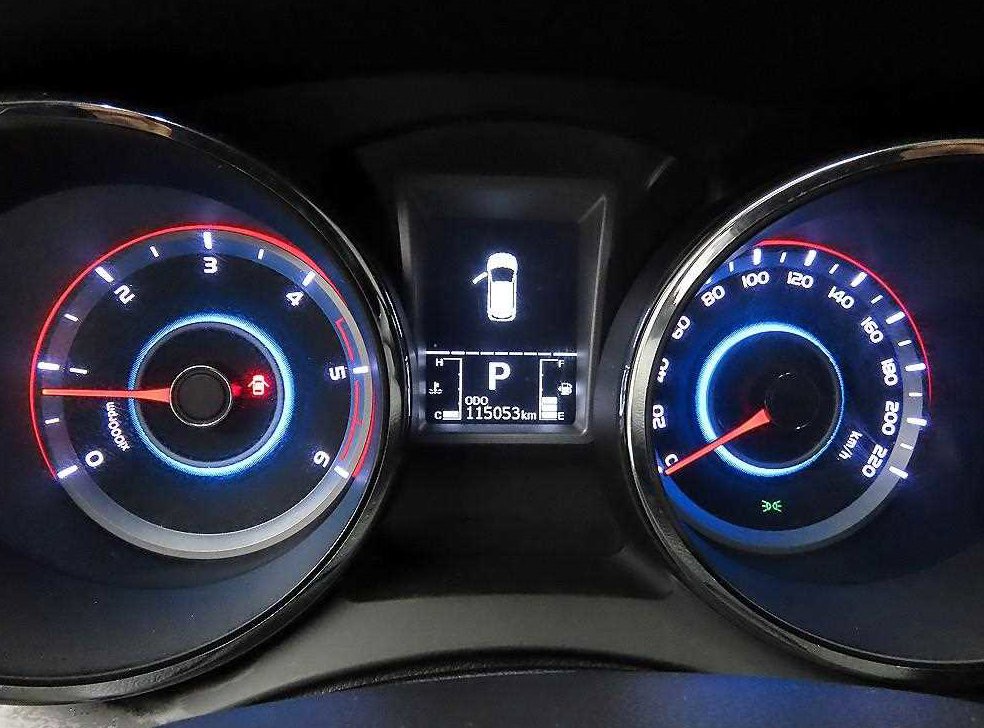 KG모빌리티(쌍용)  티볼리 디젤 4WD 1.6 LX 사진 8