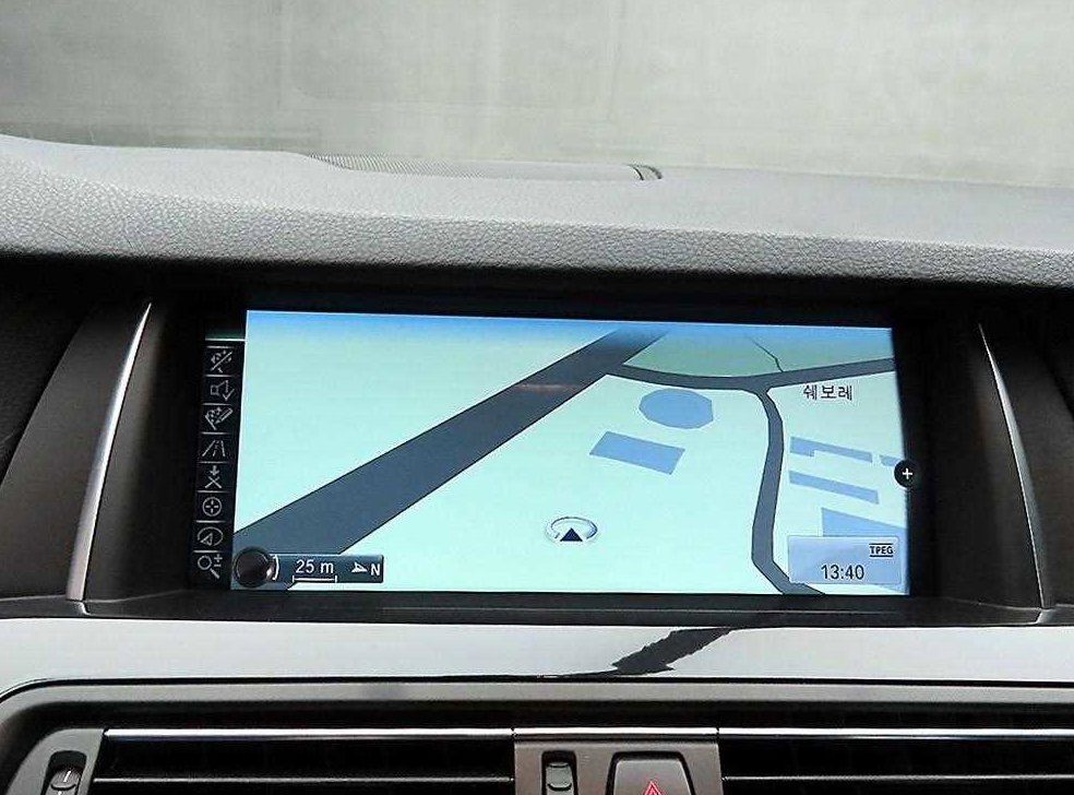 BMW 5시리즈 520d 사진 15