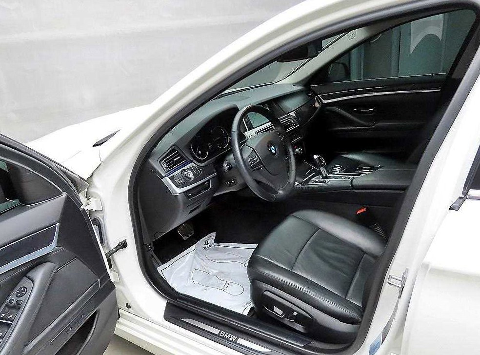 BMW 5시리즈 520d 사진 5