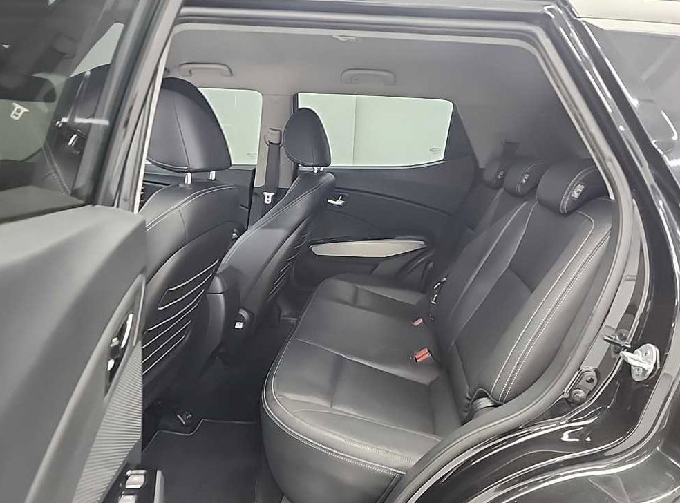 KG모빌리티(쌍용)  티볼리 가솔린 2WD 1.6 LX 사진 12