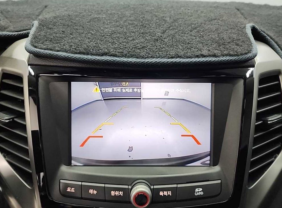 KG모빌리티(쌍용)  티볼리 가솔린 2WD 1.6 LX 사진 15