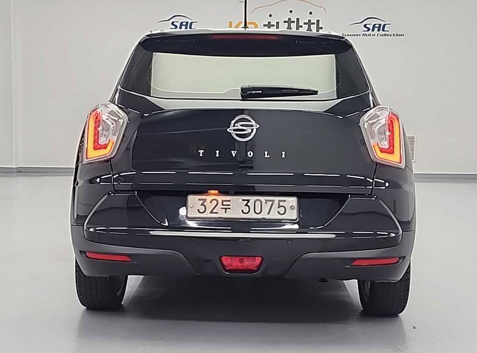KG모빌리티(쌍용)  티볼리 가솔린 2WD 1.6 LX 사진 3
