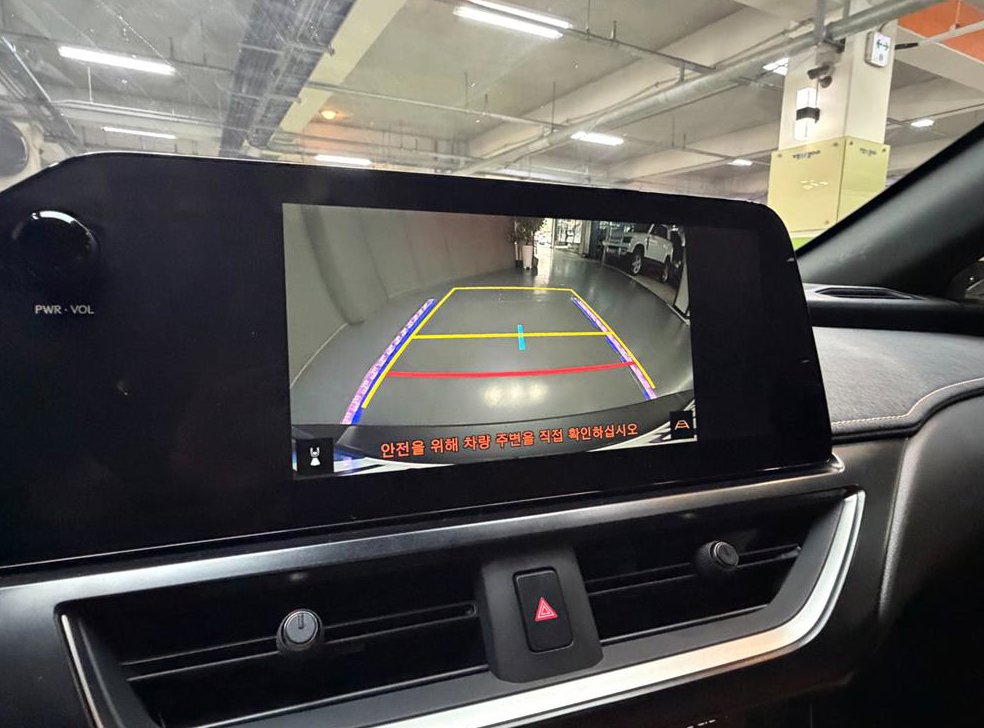 렉서스 UX 2.0 2WD 사진 14