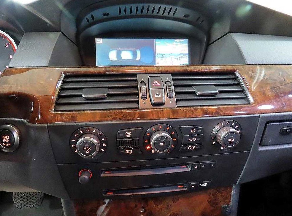 BMW 5시리즈 523i 사진 11