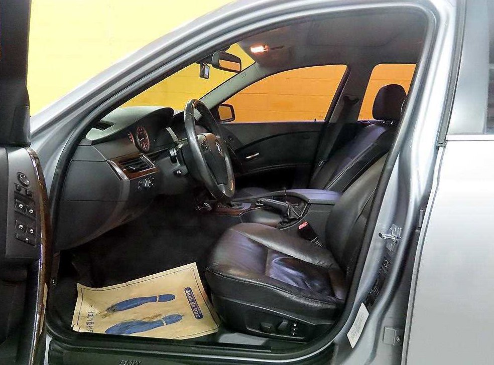 BMW 5시리즈 523i 사진 15