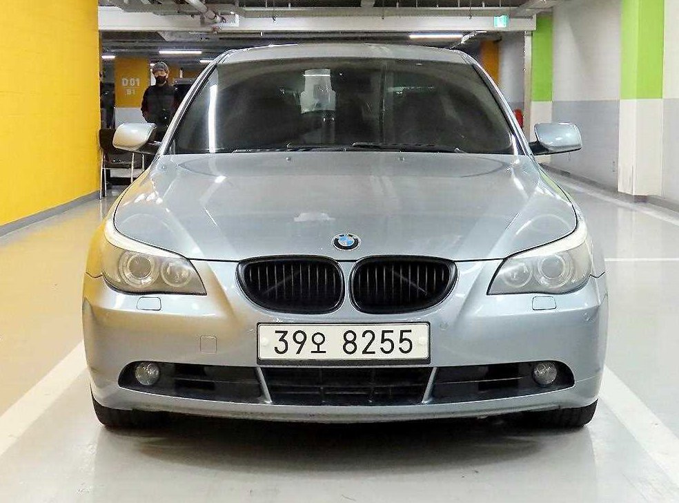 BMW 5시리즈 523i 사진 2