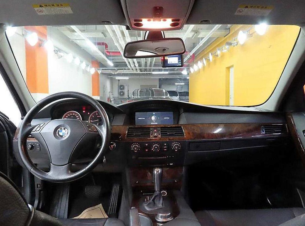 BMW 5시리즈 523i 사진 6
