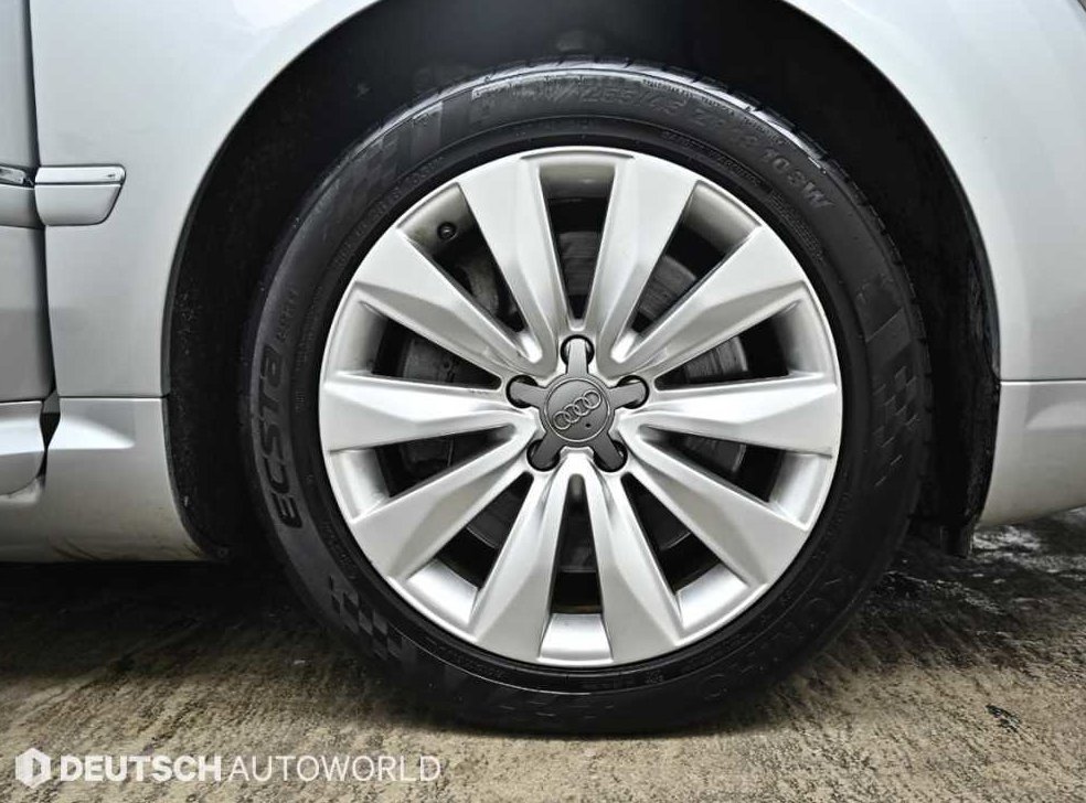 아우디 A8 3.2 FSI 사진 5