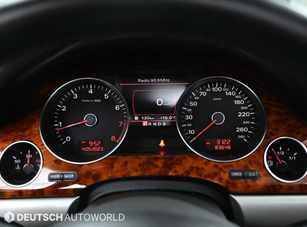아우디 A8 3.2 FSI 사진 8