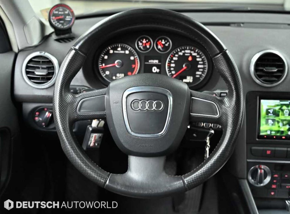 아우디 A3 2.0 TFSI 사진 13