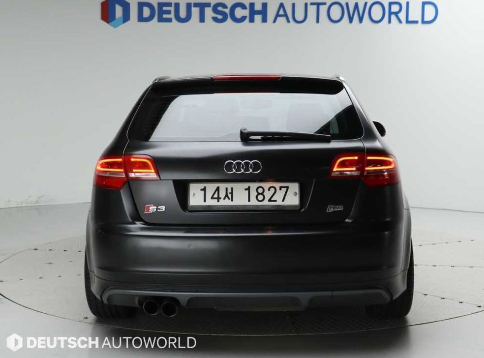 아우디 A3 2.0 TFSI 사진 4