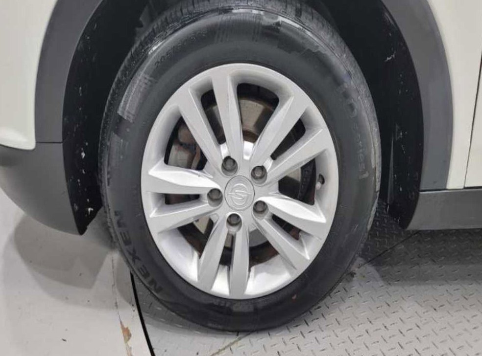 KG모빌리티(쌍용)  티볼리 가솔린 2WD 1.6 VX 사진 12
