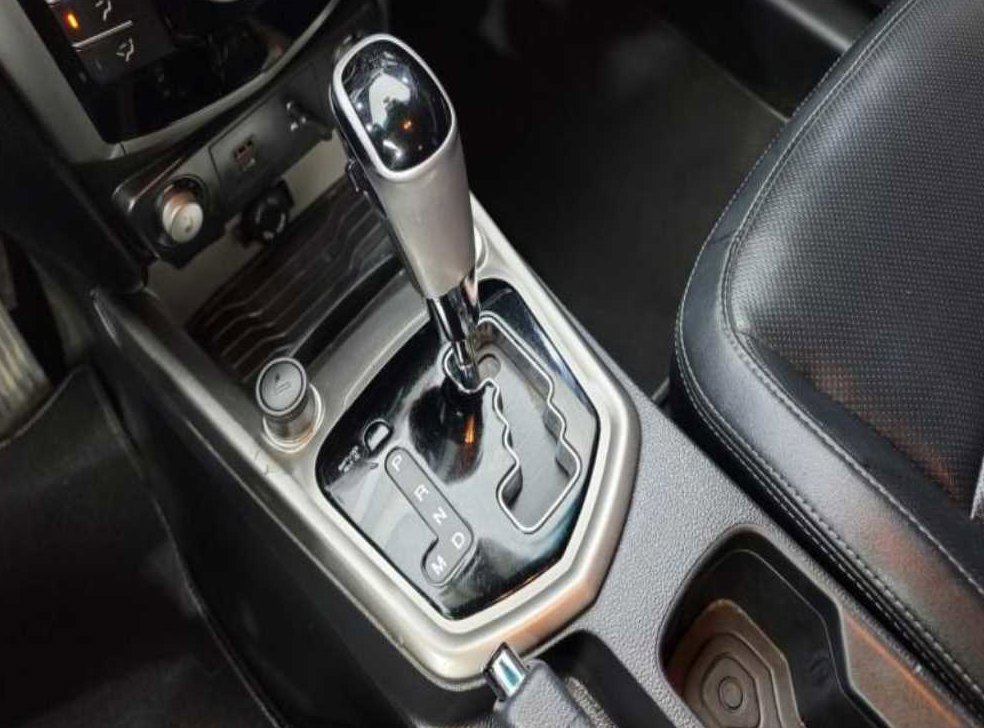 KG모빌리티(쌍용)  티볼리 가솔린 2WD 1.6 VX 사진 16