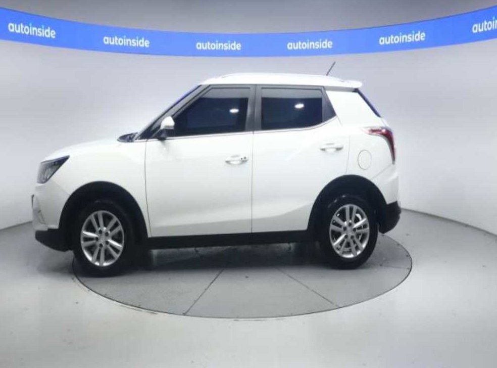 KG모빌리티(쌍용)  티볼리 가솔린 2WD 1.6 VX 사진 2