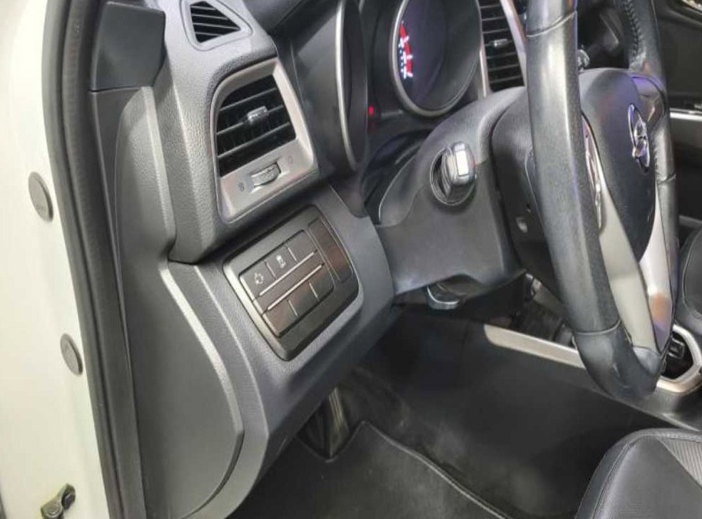 KG모빌리티(쌍용)  티볼리 가솔린 2WD 1.6 VX 사진 20