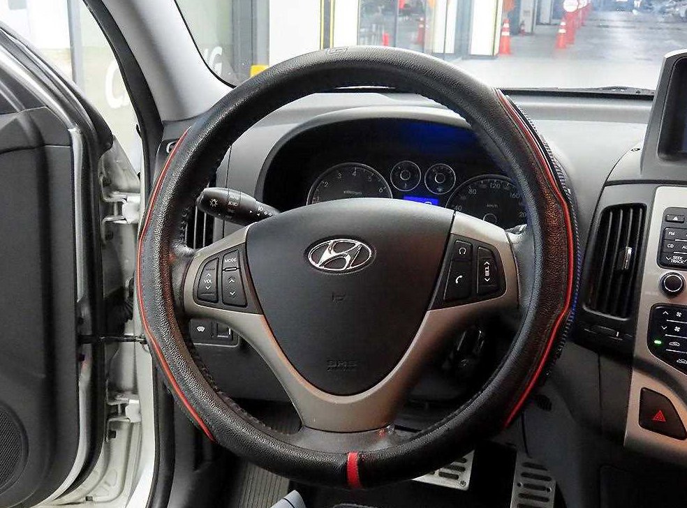 현대 i30 1.6 VVT 사진 8