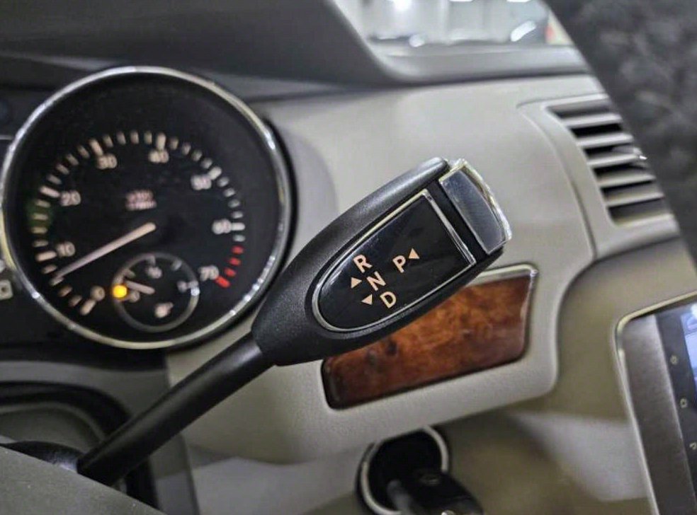 벤츠 R 클래스 R500 4MATIC 사진 18