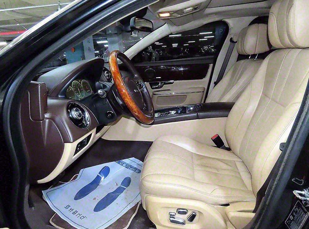재규어 XJ 3.0D 사진 6