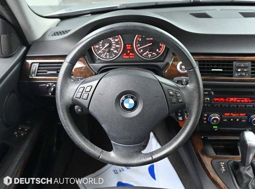 BMW 3시리즈 335i 세단 사진 13