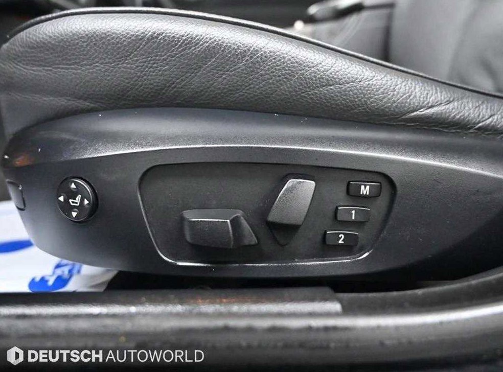 BMW 3시리즈 335i 세단 사진 16