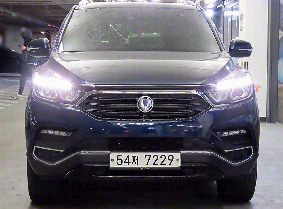 KG모빌리티(쌍용)  렉스턴 디젤 2.2 4WD 사진 2