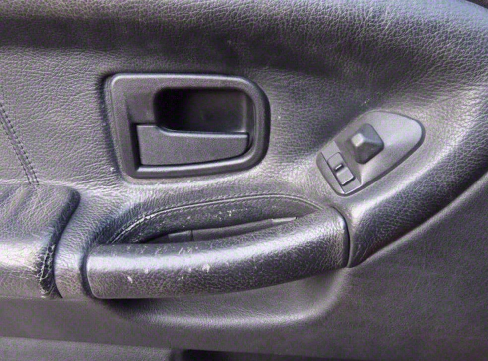 BMW 3시리즈 323I 세단 사진 12