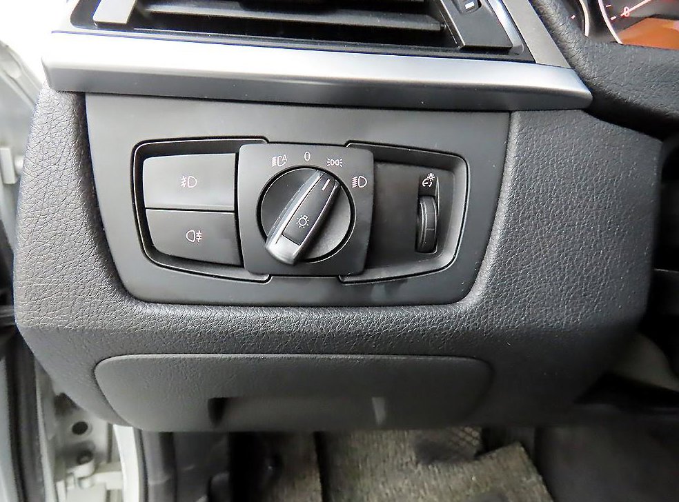 BMW 3시리즈 320d 사진 12