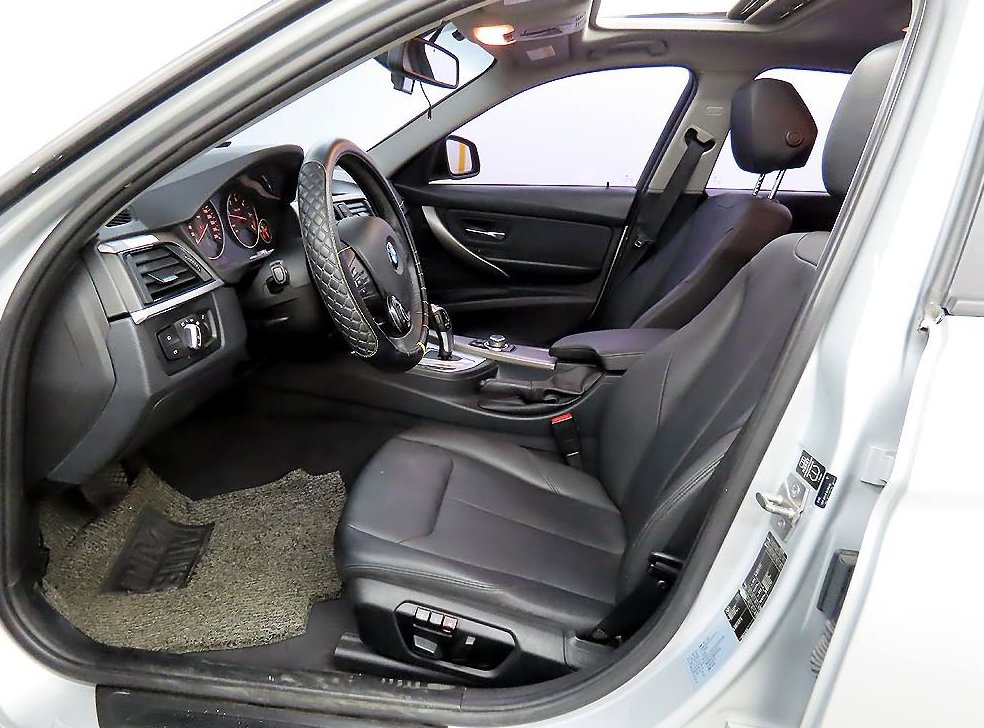 BMW 3시리즈 320d 사진 5