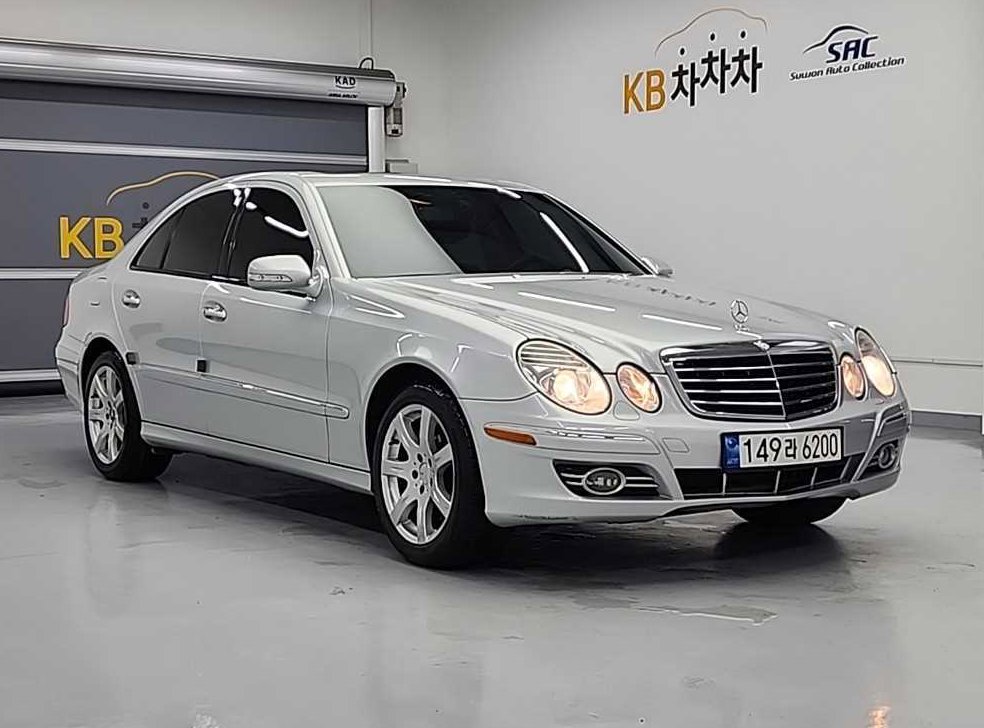 벤츠 E 클래스 E350 4MATIC 사진 4