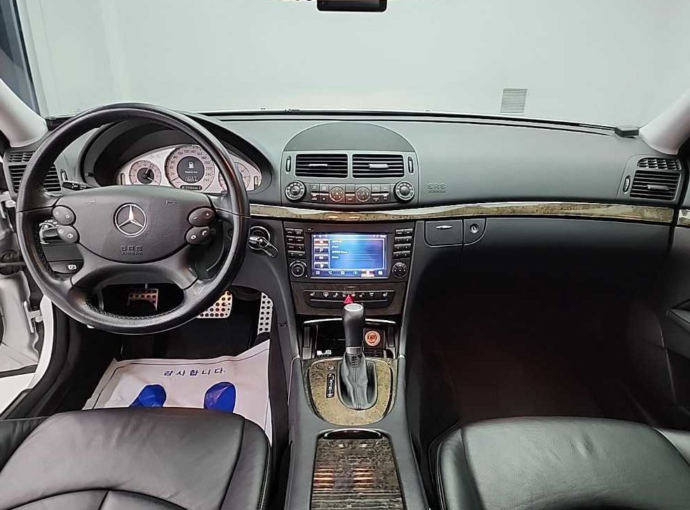 벤츠 E 클래스 E350 4MATIC 사진 7