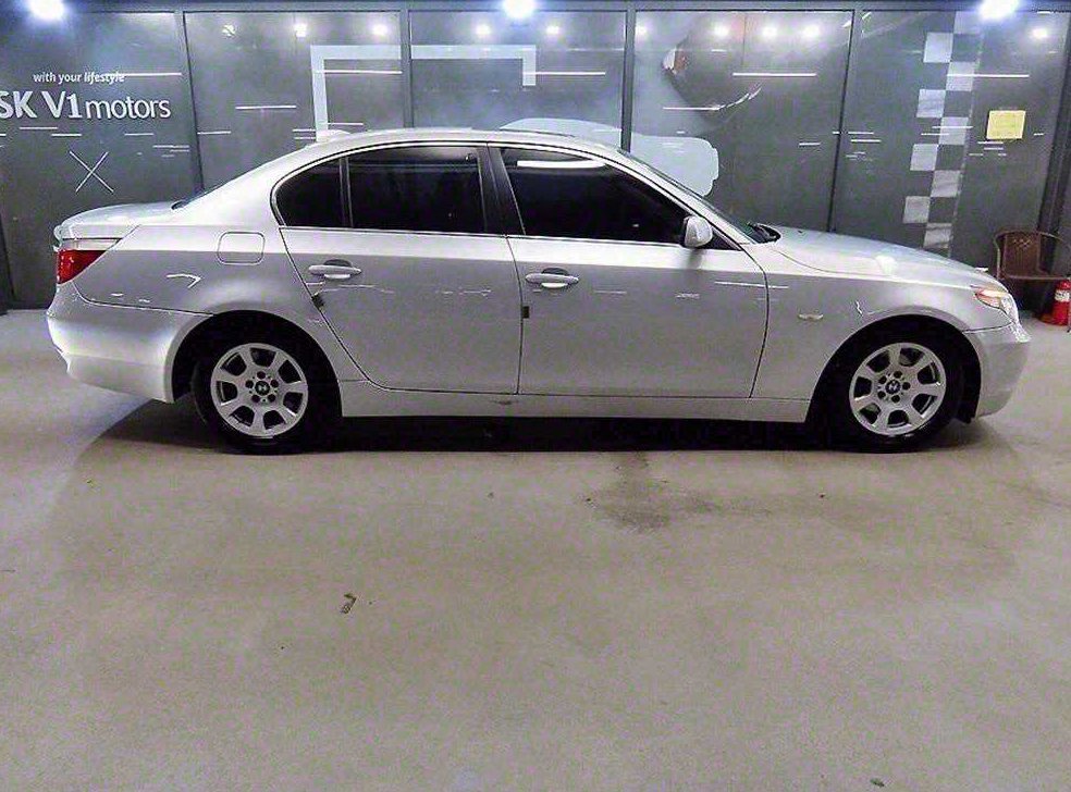 BMW 5시리즈 523i 사진 3
