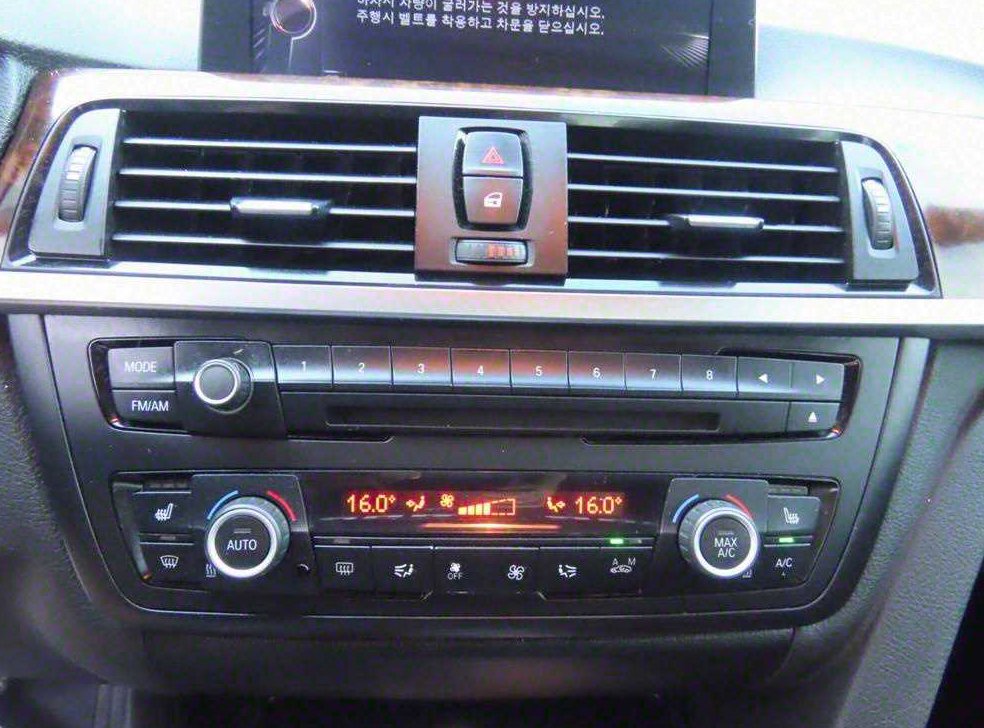 BMW 3시리즈 320d 사진 13