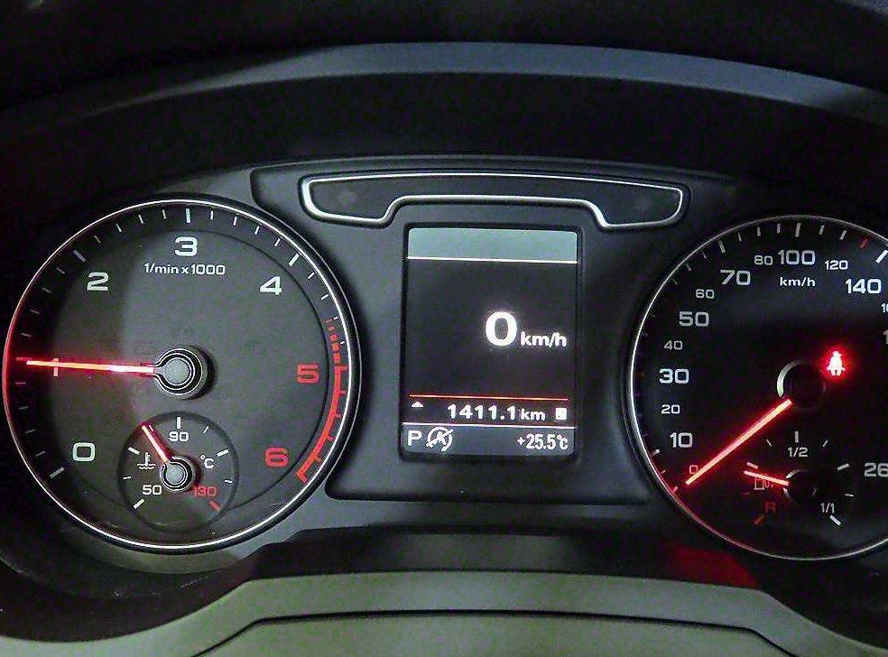 아우디 Q3 2.0 TDI 콰트로 사진 9