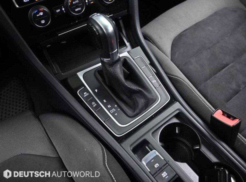 폭스바겐 골프 2.0 TDI 사진 9