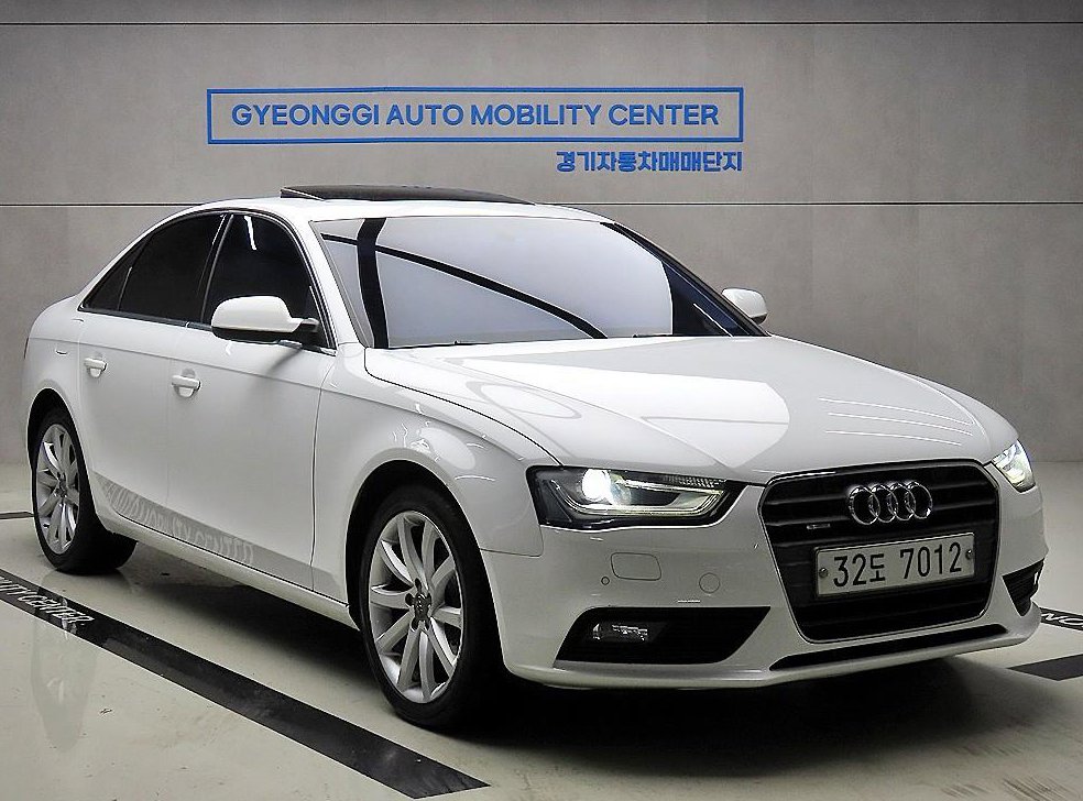 아우디 A4 30 TDI