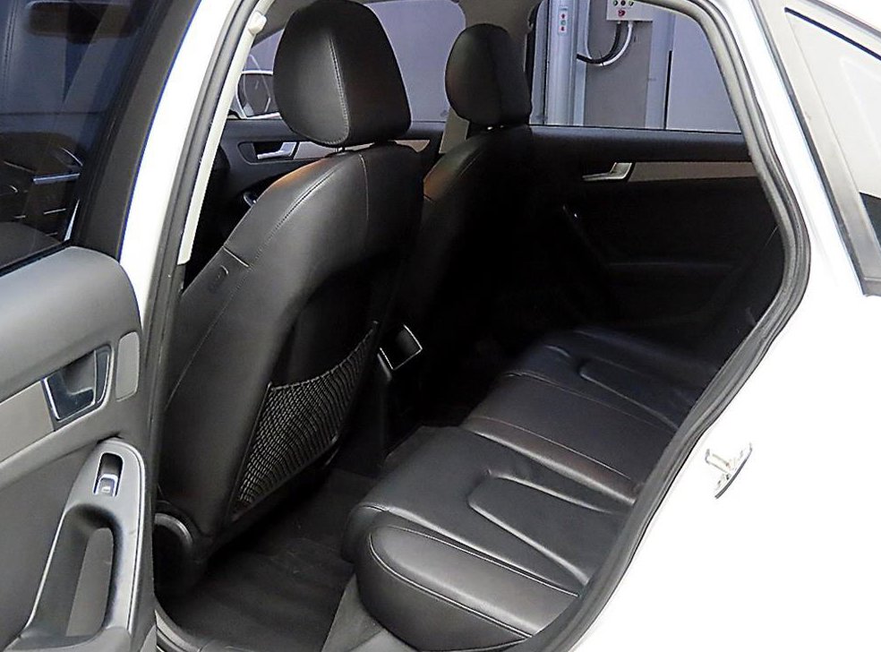 아우디 A4 30 TDI 사진 6