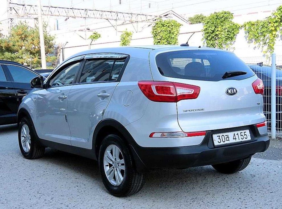 기아 스포티지 2WD LX 사진 3