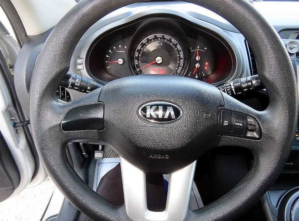 기아 스포티지 2WD LX 사진 8