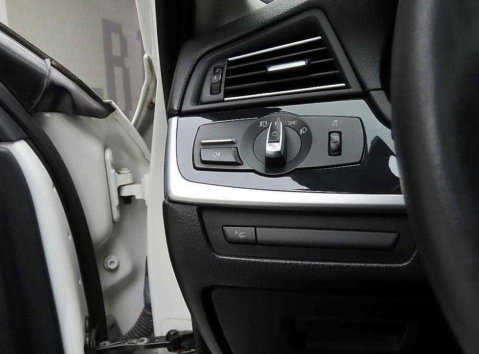 BMW 5시리즈 520d 사진 12