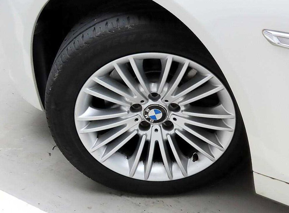 BMW 5시리즈 520d 사진 19
