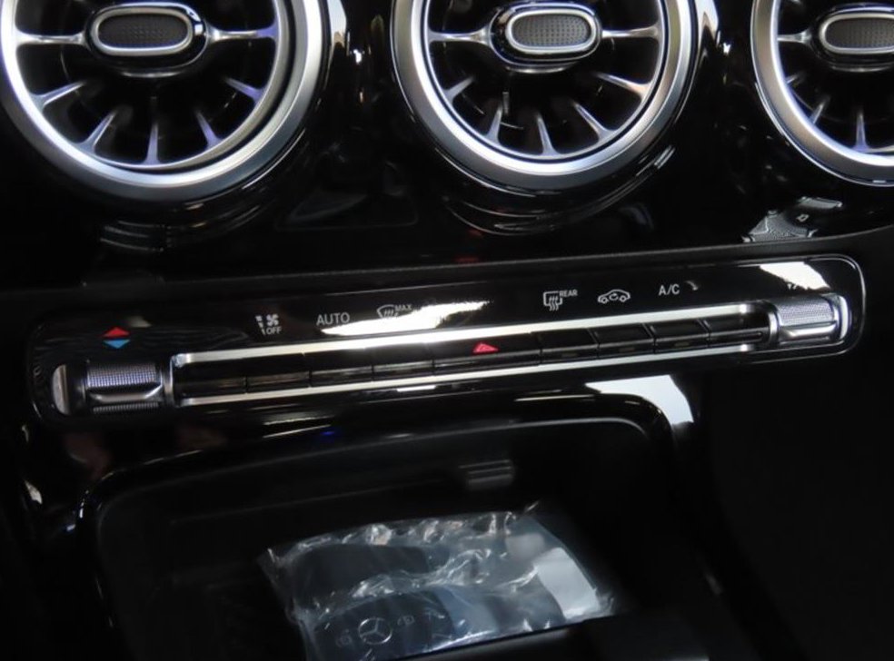 벤츠 CLA 클래스 CLA 250 4MATIC 사진 8
