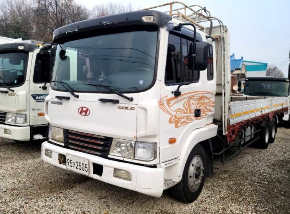 중대형화물 카고 메가트럭4.5톤 사진 3