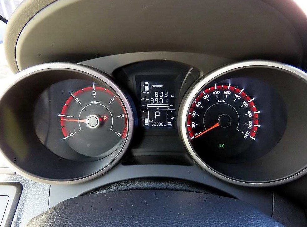 KG모빌리티(쌍용)  티볼리 2WD 디젤 1.6 IX 사진 9