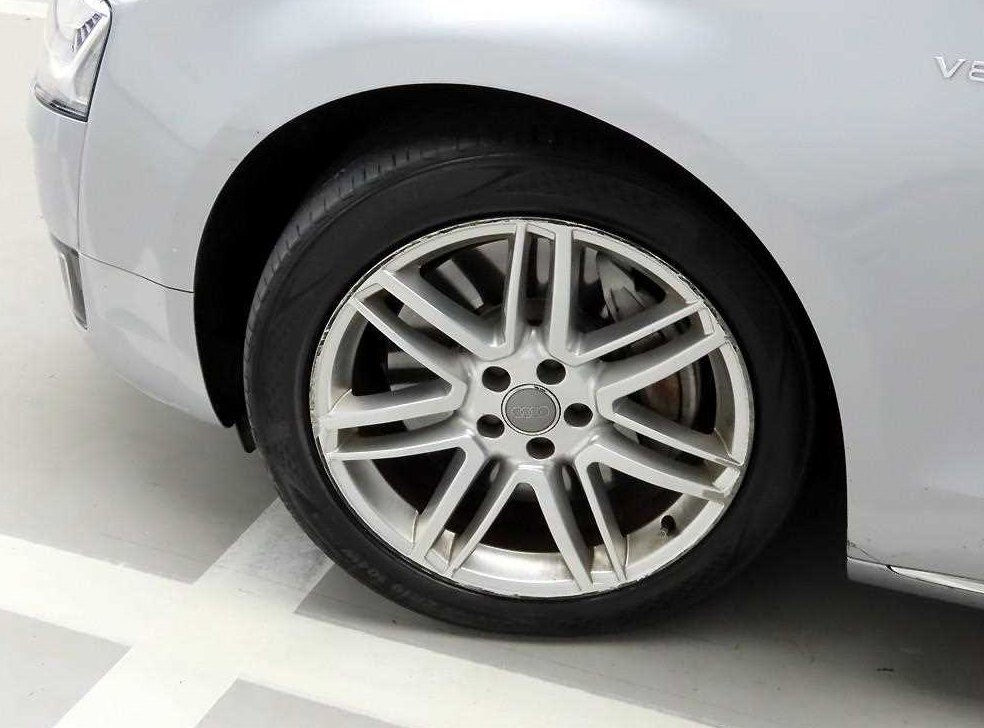 아우디 A8 60 TDI 콰트로 사진 19