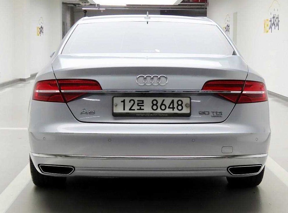 아우디 A8 60 TDI 콰트로 사진 3