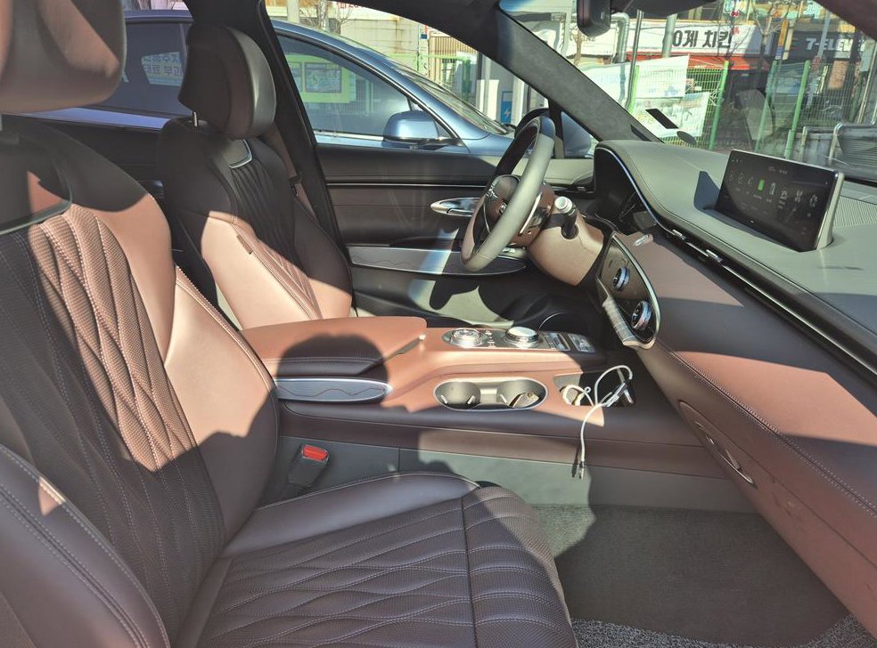 제네시스 GV70 2.5T 가솔린 AWD 사진 10
